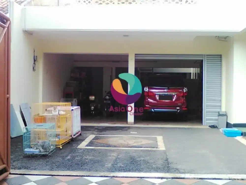 Dijual rumah luas lokasi strategis di citra grand