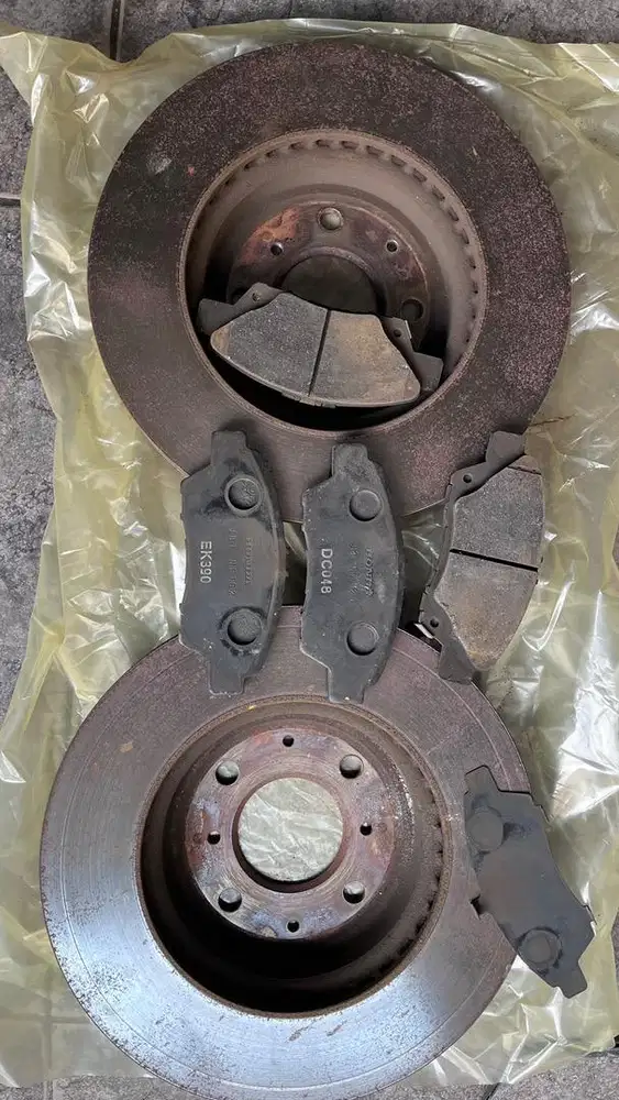 Disk Cakram dan kanvas rem Honda jazz 2017