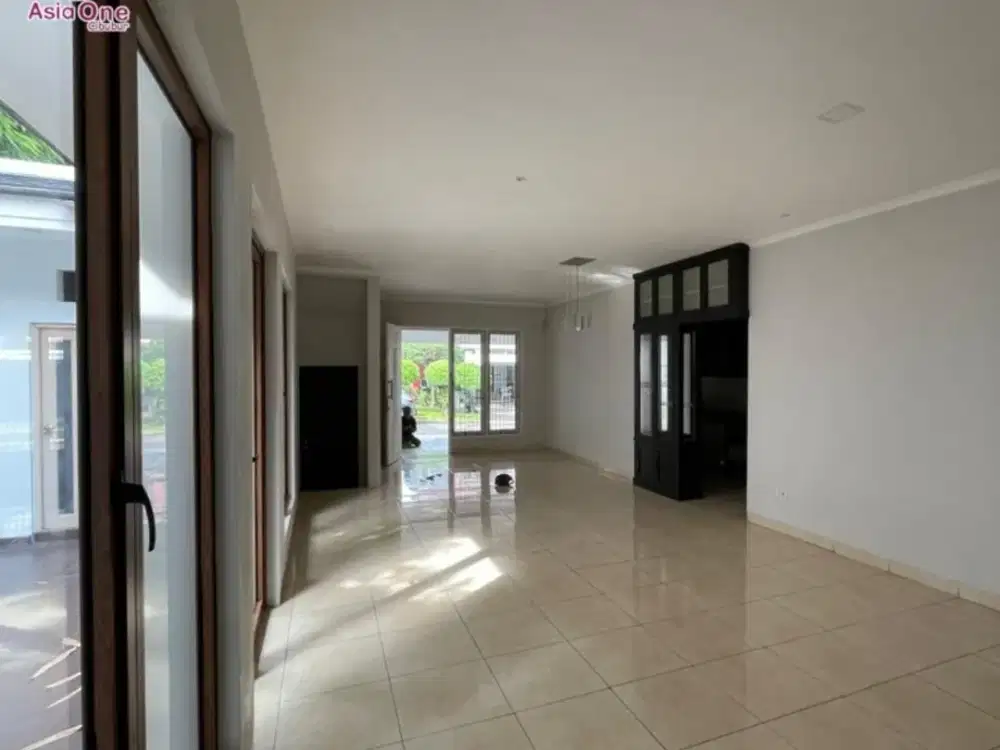 Dijual cepat rumah rapi siap huni di legenda wisata