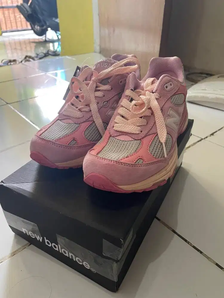 Sepatu New Balance 993