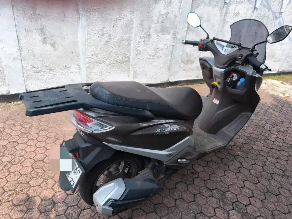 Suzuki burgman 125