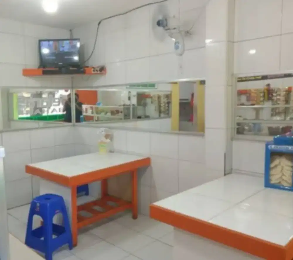 Di jual 1 set perlengkapan dan peralatan warteg