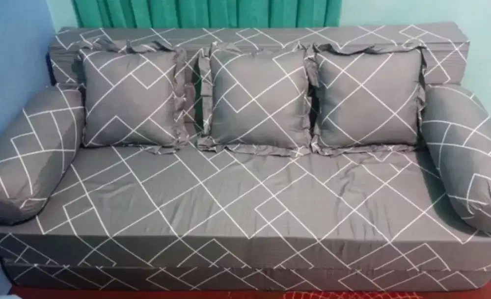Di jual sofabed inoac masih bagus bisa nego