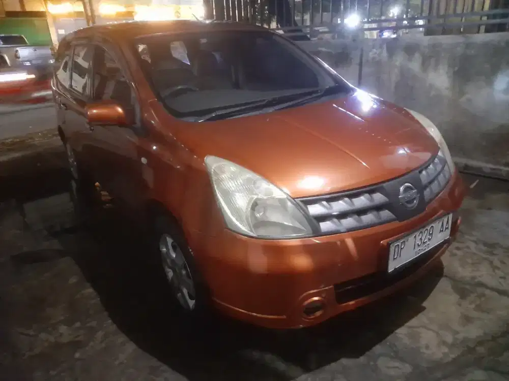 Jual Grand Livina th.2007 kondisi siap pakai..