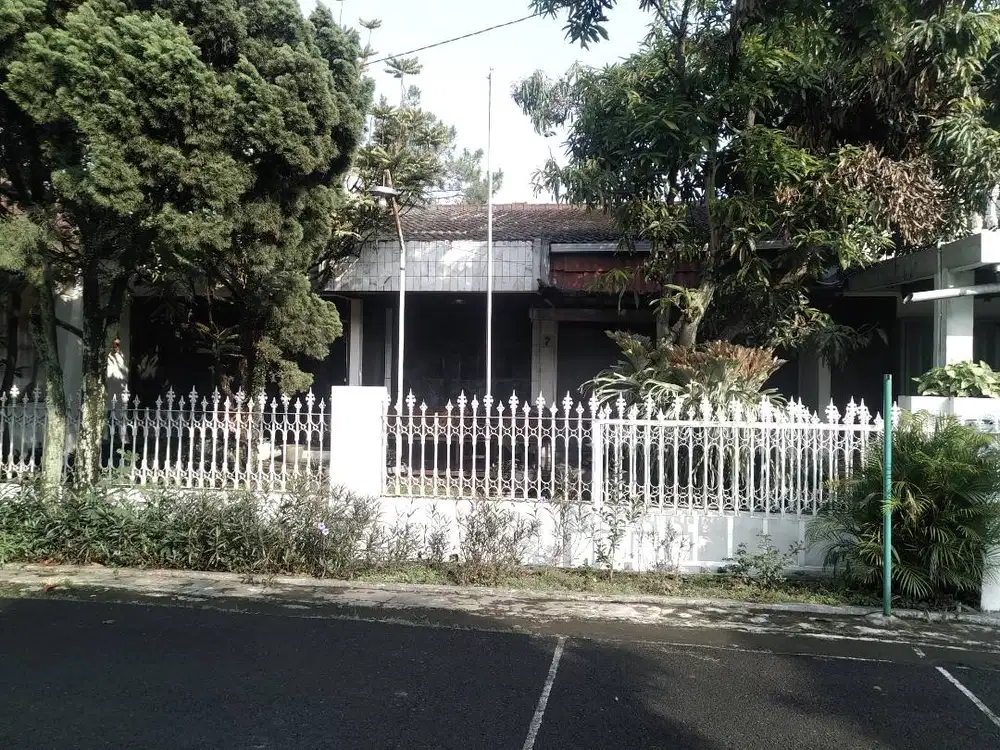 Rumah dijual posisi strategis di jantung kota bandung