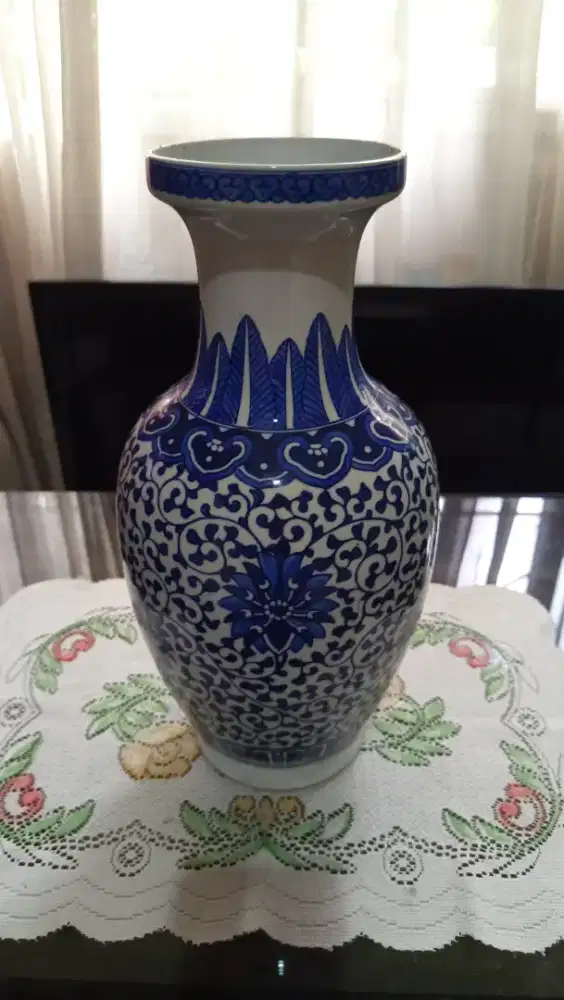 Guci vintage blue n white yg klasik