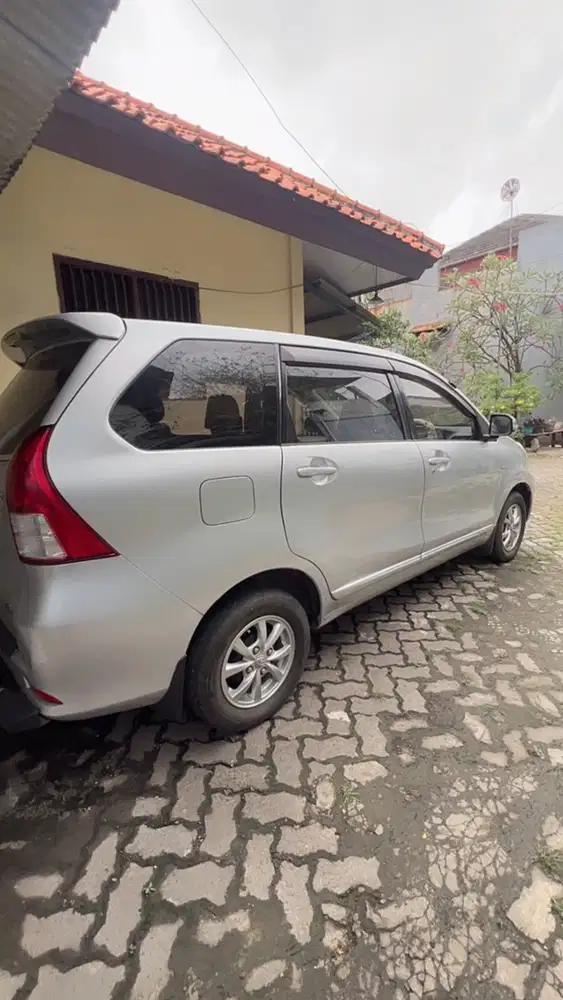 Toyota Avanza 2012 Bensin