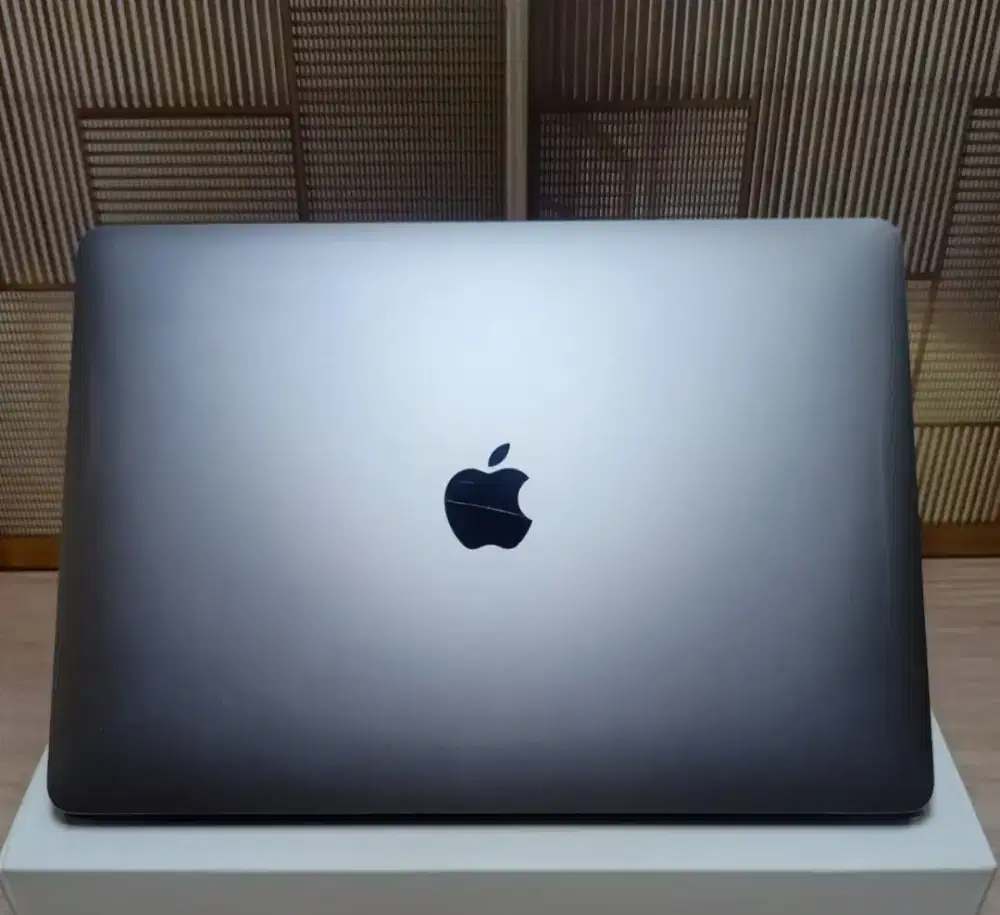 MACBOOK AIR M1 16/256 Fungsional aman siap pakai