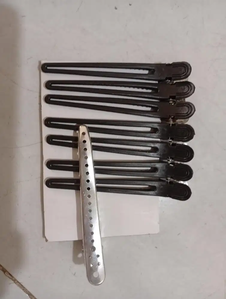 Gunting barber, gunting salon, perm rambut roll, mangkok dan sisir cat