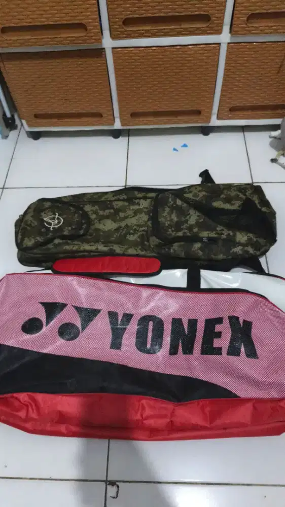 Tas Badminton Yonex dan Li