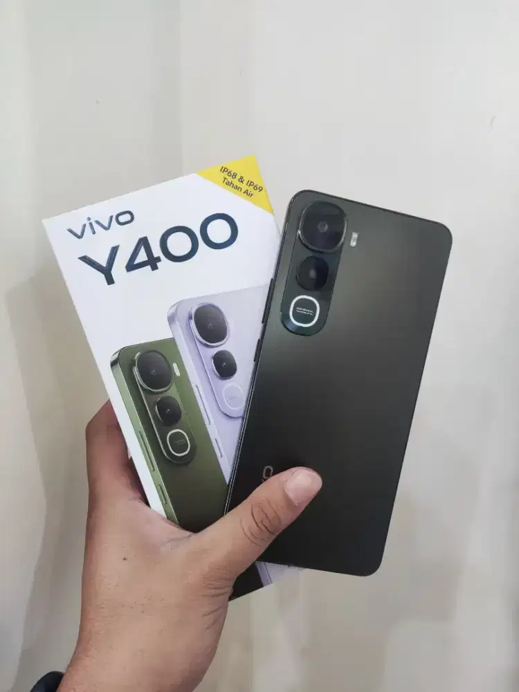 Vivo y400 ram 8/256 like new