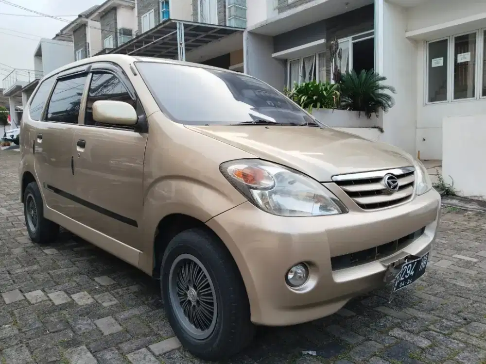Daihatsu Xenia Li Family Barang istimewa garansi bukan bebas tabrakan
