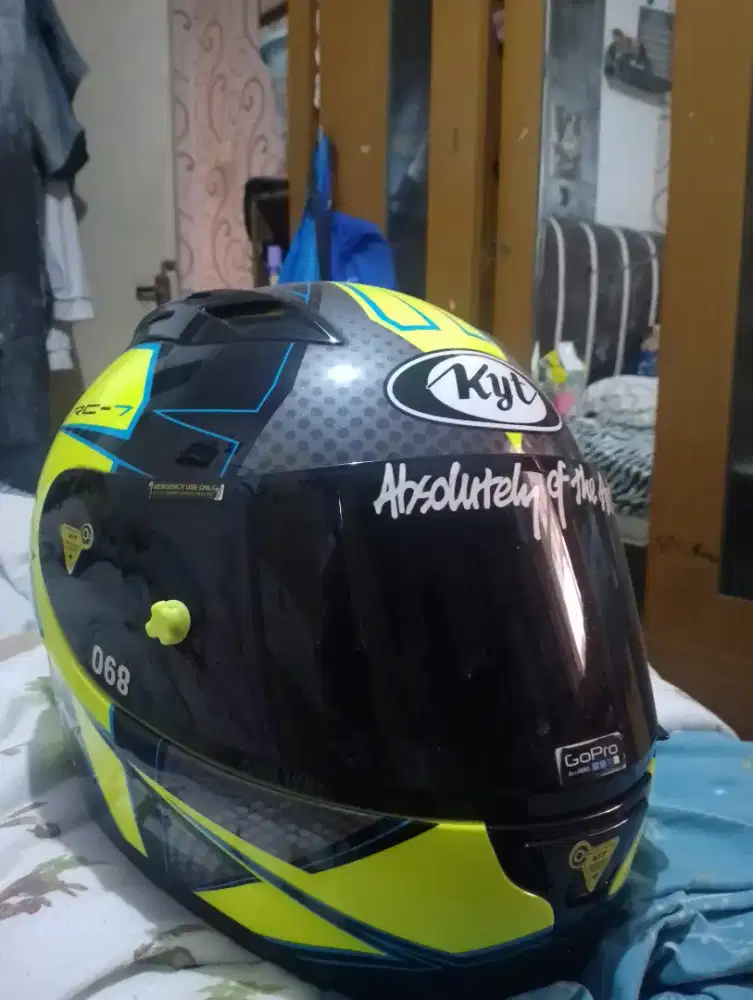 Helm KYT rc seven