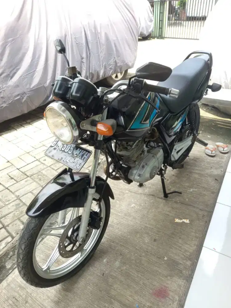 Suzuki thunder tangki besar