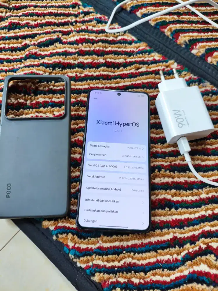 Poco X7 pro 5G ram 12/512 kelengkapan hp charger