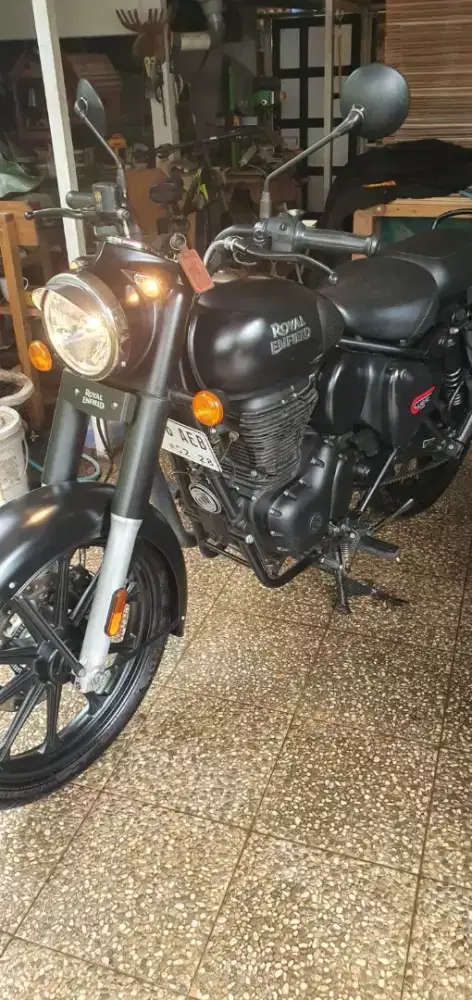 ROYAL ENFIELD CLASSIC 350 TAHUN 2022