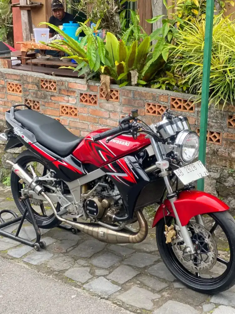 Kawasaki ninja R up SS 2011