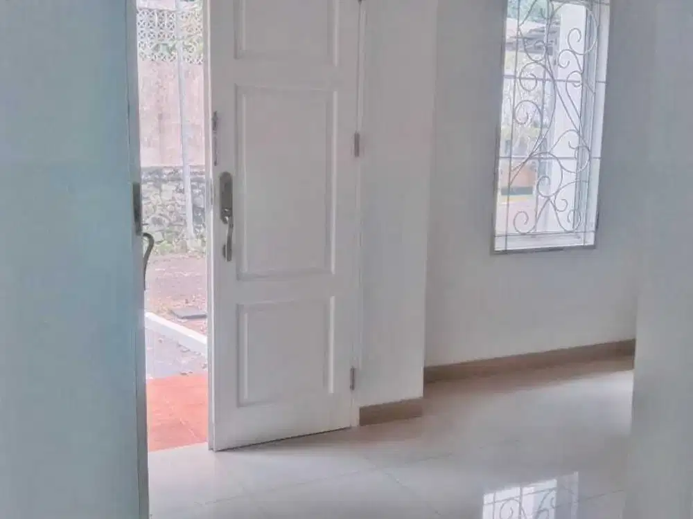 Dijual Rumah uk 8x18 2 Lantai di Cluster Alicante By Rumah Chinida