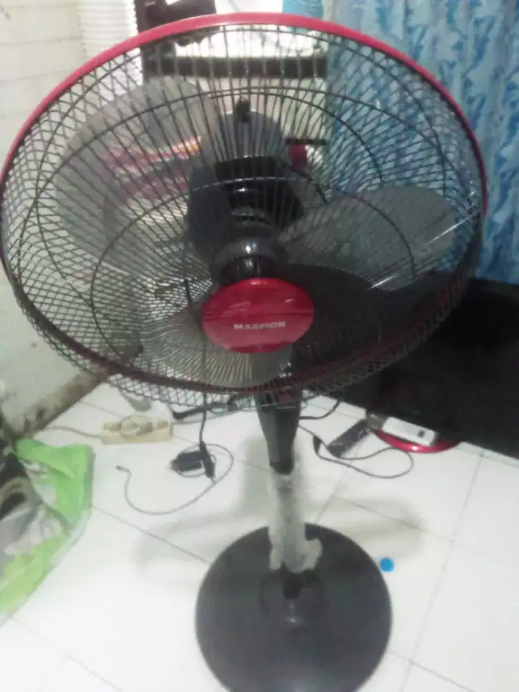 Dijual kipas angin berdiri 16 inchi merk Maspion Gress seperti baru