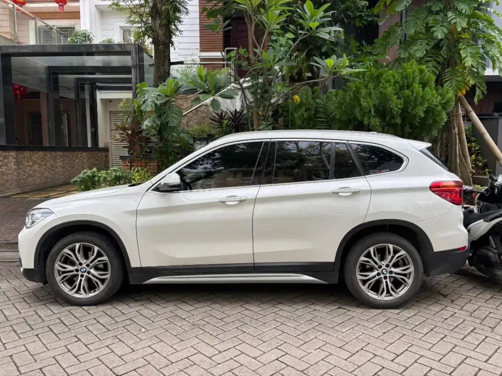 Bmw X1 2019 putih istimewa