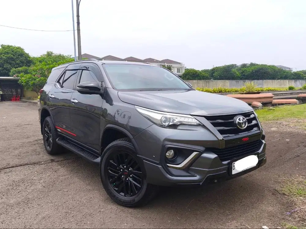 Toyota Fortuner TRD Sportivo Kick Sensor 2019 2020 Diesel AT 2.4 VRZ