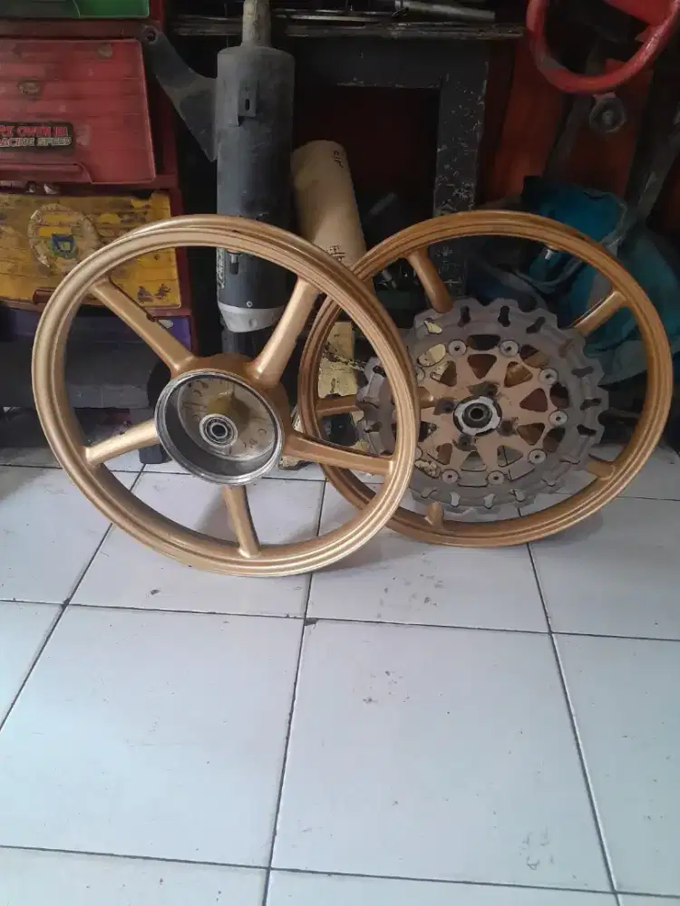 Dijual velg motor merk RCB