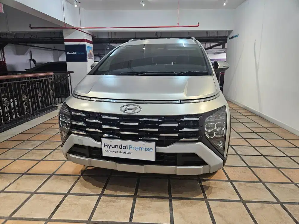 Hyundai Stargazer X 1.5 Prime MPV - KM LOW