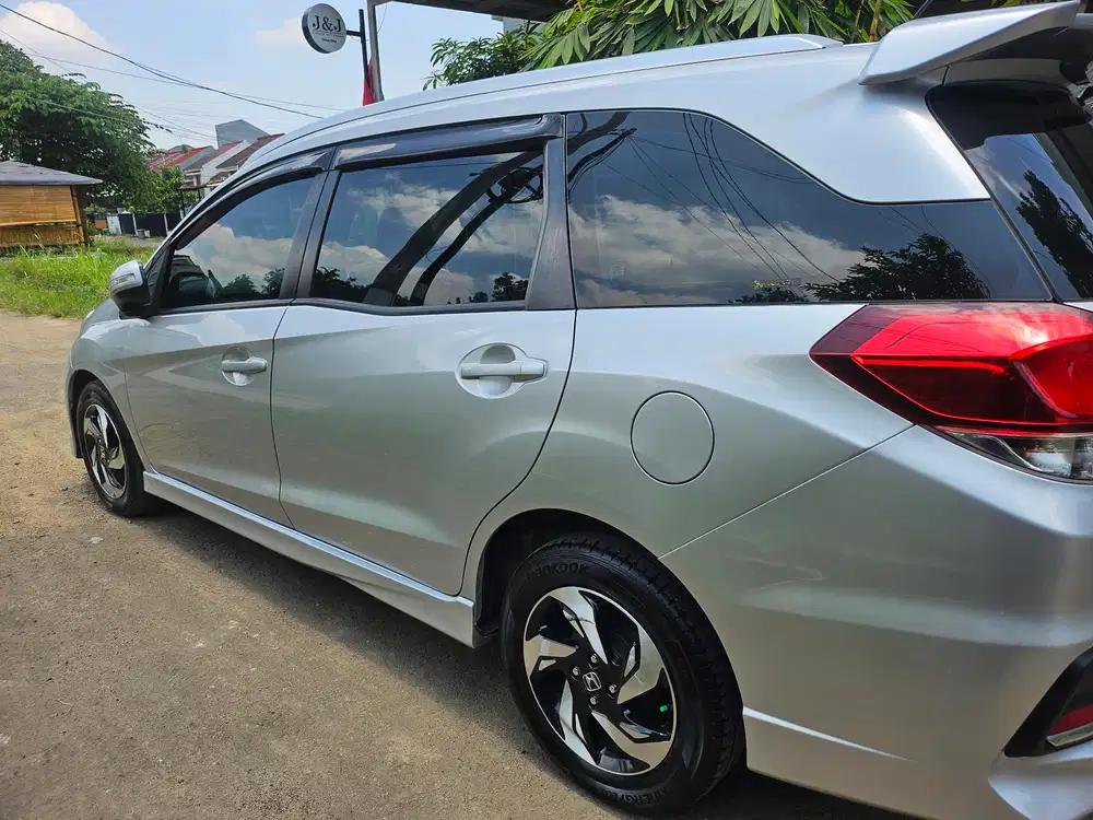 Honda Mobilio 2015 Bensin