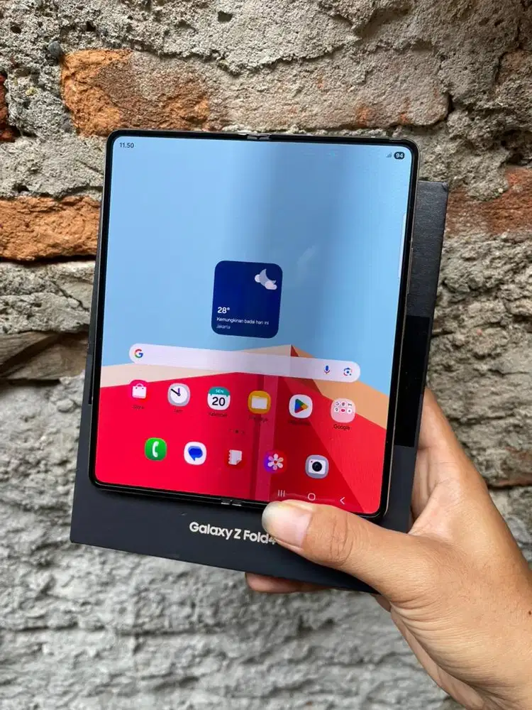 Samsung Z Fold 4 256gb SEiN Fullset Ori