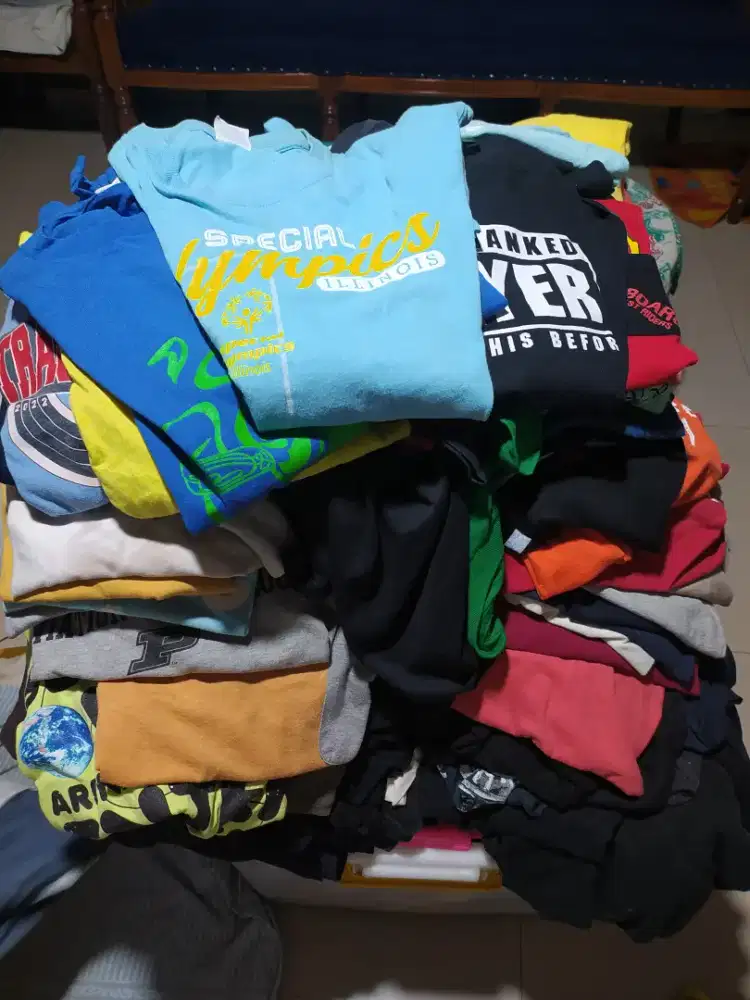 Kaos Thrift Cowok Cewek Branded