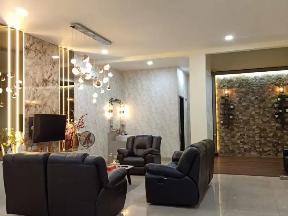 DIJUAL RUMAH MEWAH DI PLUIT JAKARTA UTARA!