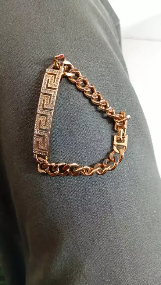 Gelang emas muda motif