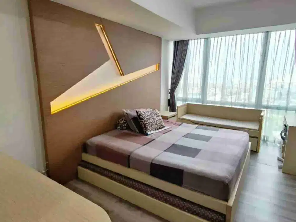U Residence 3, type studio, view timur UPH dan full furnish, furnish bagus