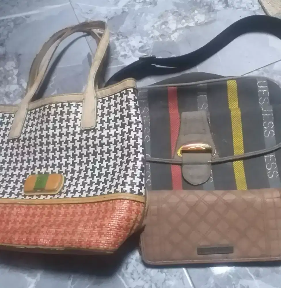 2 tas guess dan dompet billabong