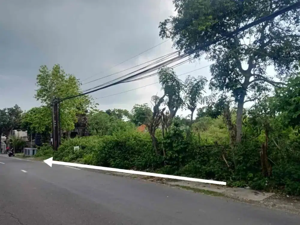 Tanah di jalan utama Dharmawangsa Kampial
