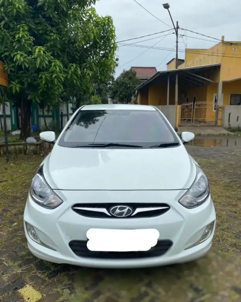 Hyundai Grand Avega 1.4 GL 2011