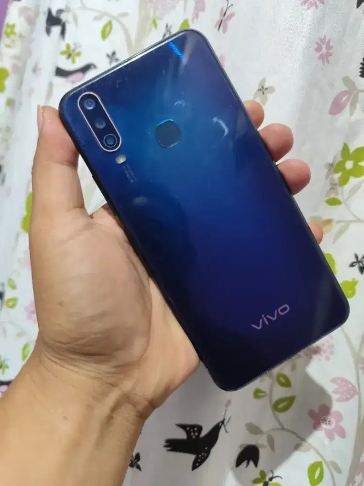 Vivo Y15 4/64 hp saja orisinil segel ORI bukan refurbish