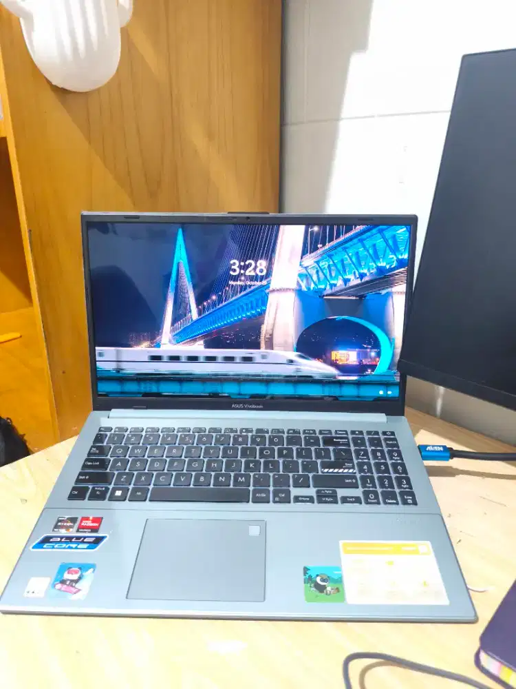 Laptop Asus Vivobook E1504FA