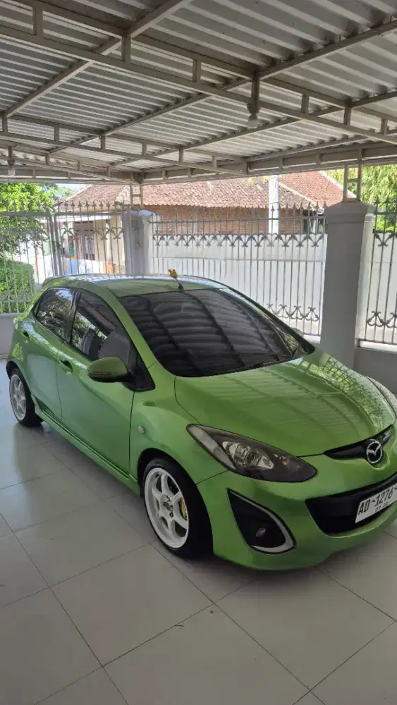 mazda 2 matic 2010