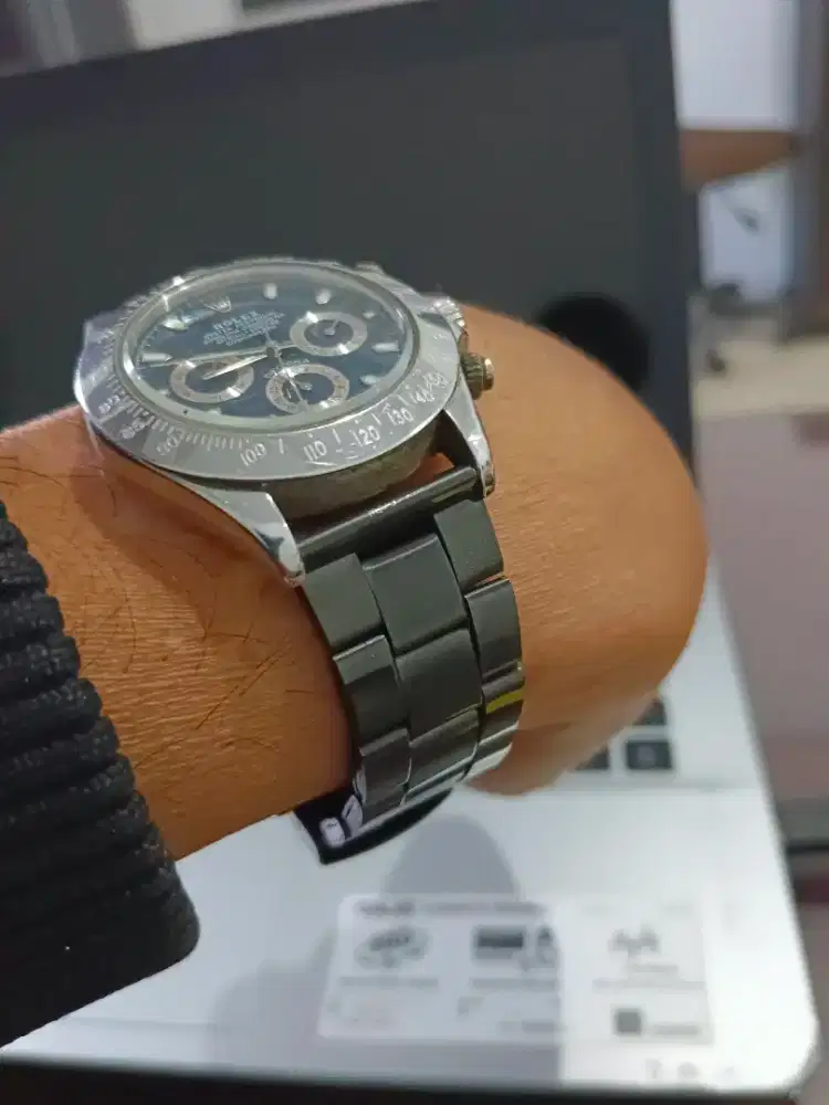 Jam tangan klasik