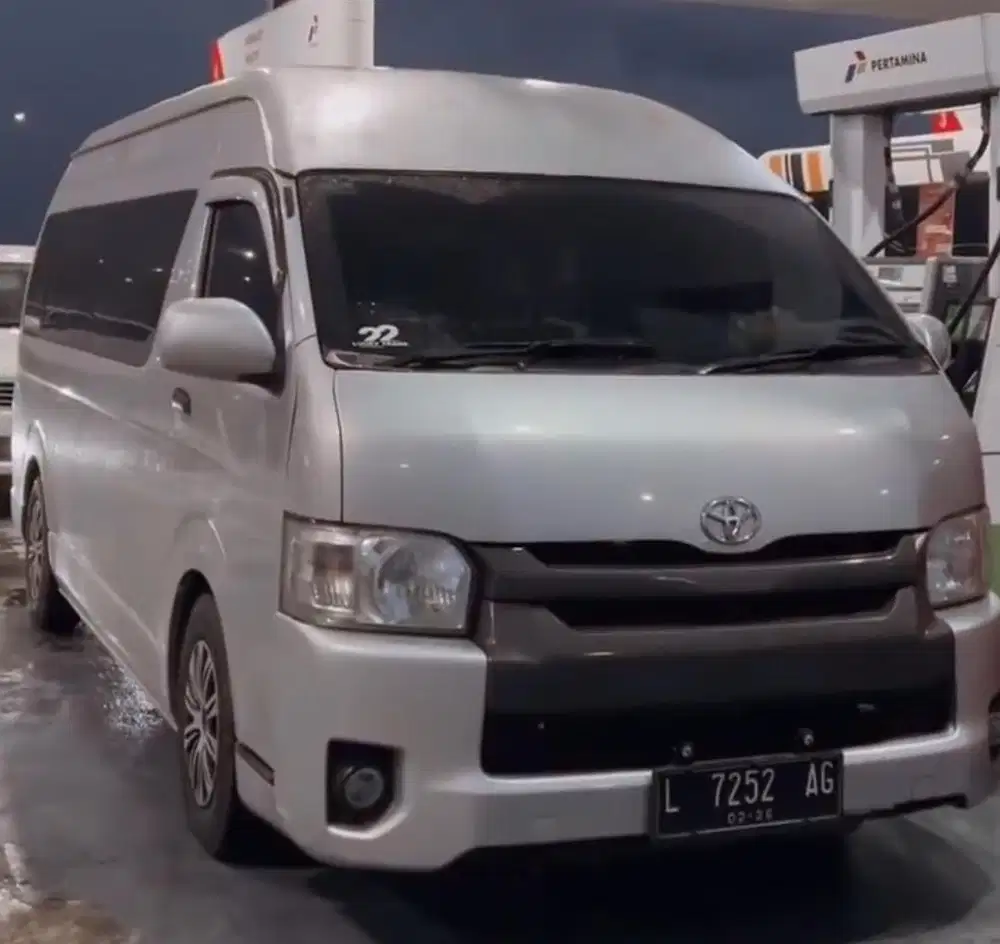 HIACE COMMUTER 2016