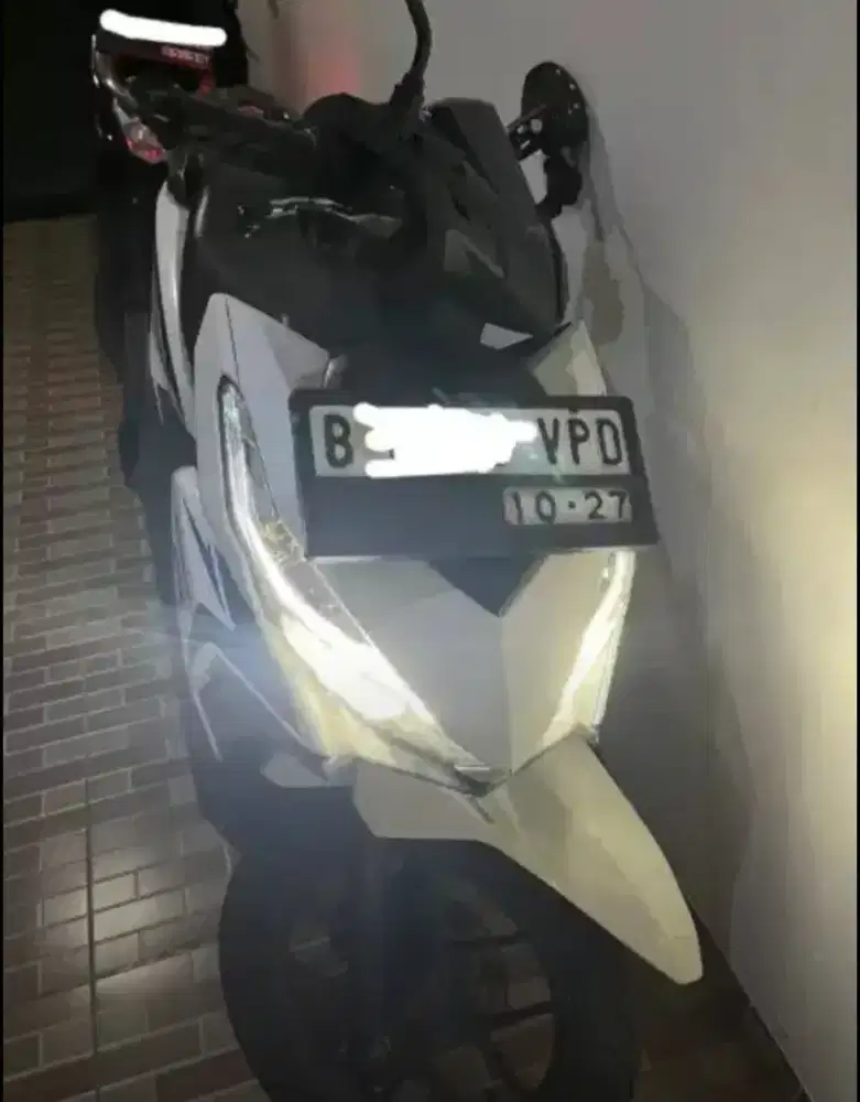 Jual cepat vario 125 putih Mulus