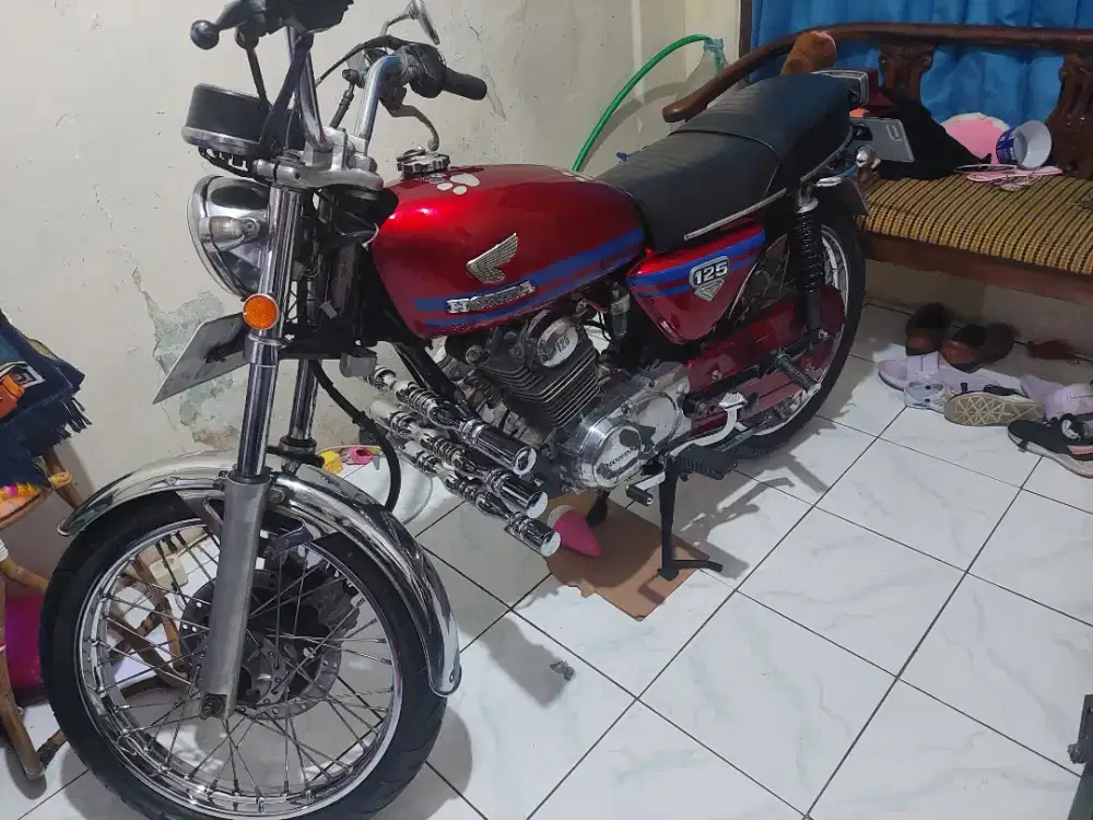 Honda CB100 TH 1977