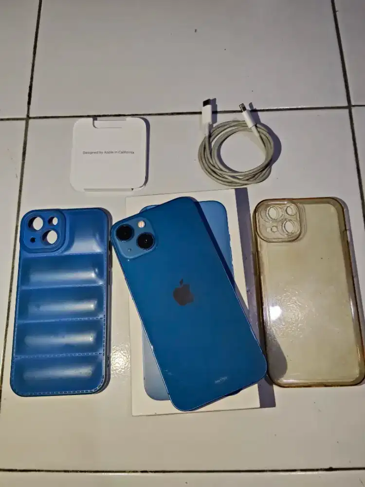 iPhone 13 128gb iBox
