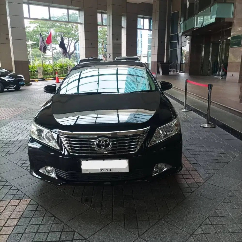 Toyota Camry Black - Matic 2012