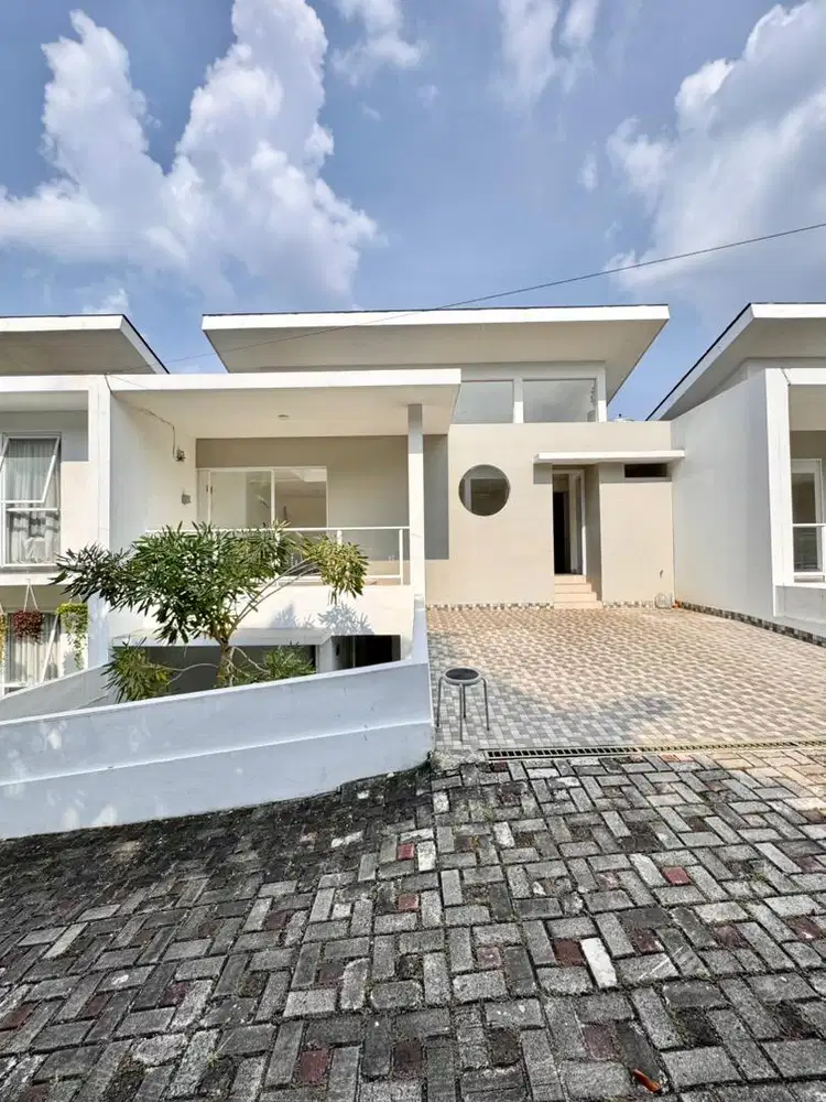 Dijual Rumah Konsep Jepang Dekat MRT Lebak Bulus