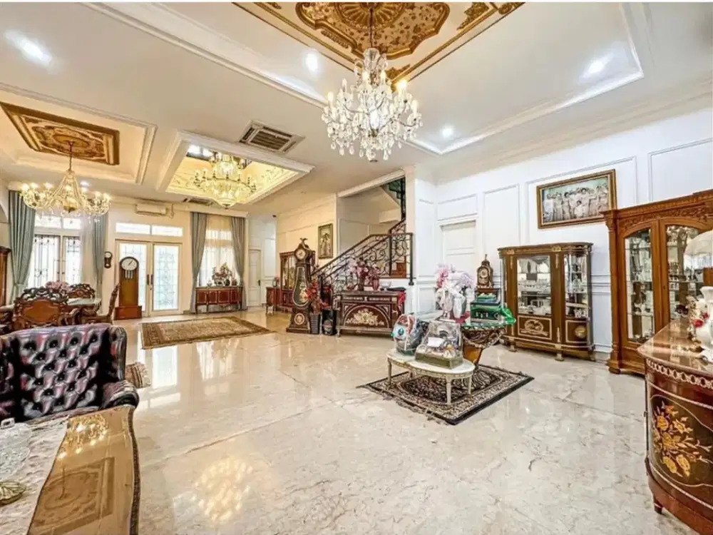 DIJUAL RUMAH DI KEBAYORAN BARU JAKARTA SELATAN!