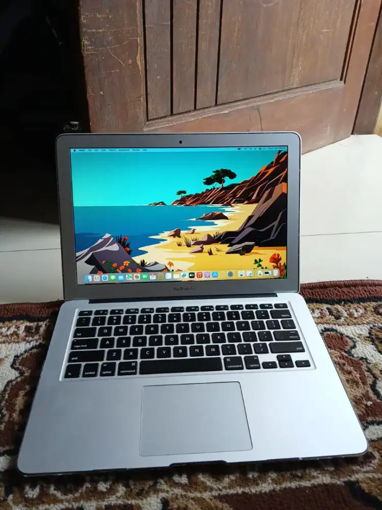 Macbook Air 13 inch,2017  8/128 gb