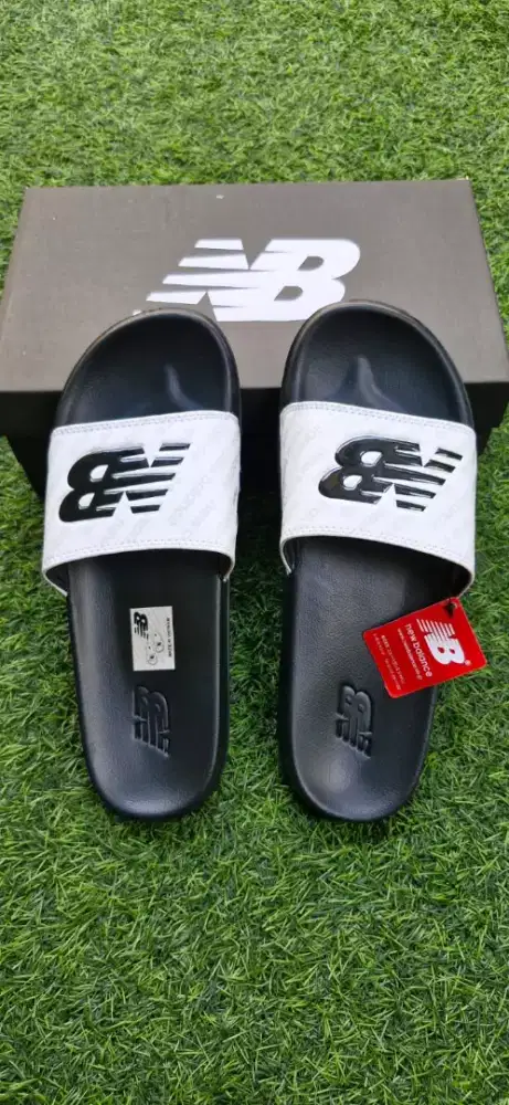 SANDAL SELOP KEREN DENGAN MACAM2 BRAND TERKENAL HARGA MURAH DAN AWET