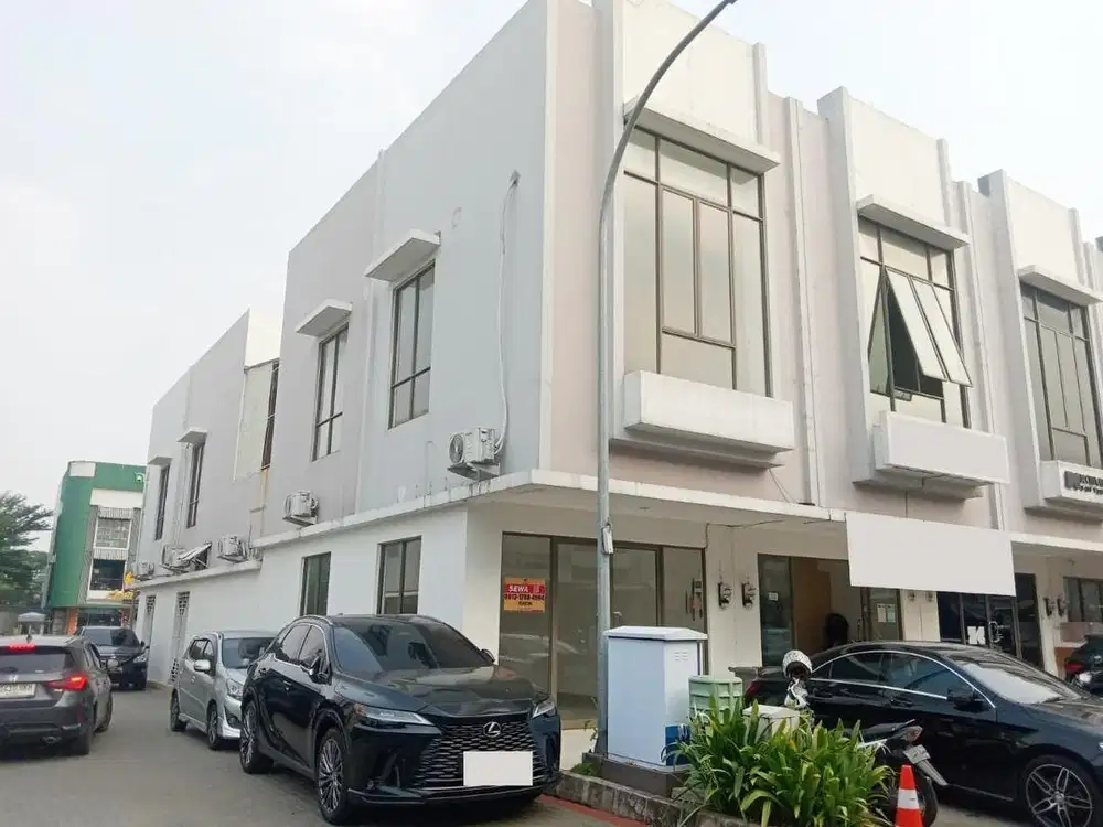 Sewa Ruko Hook semi Furnish Di Gading Serpong